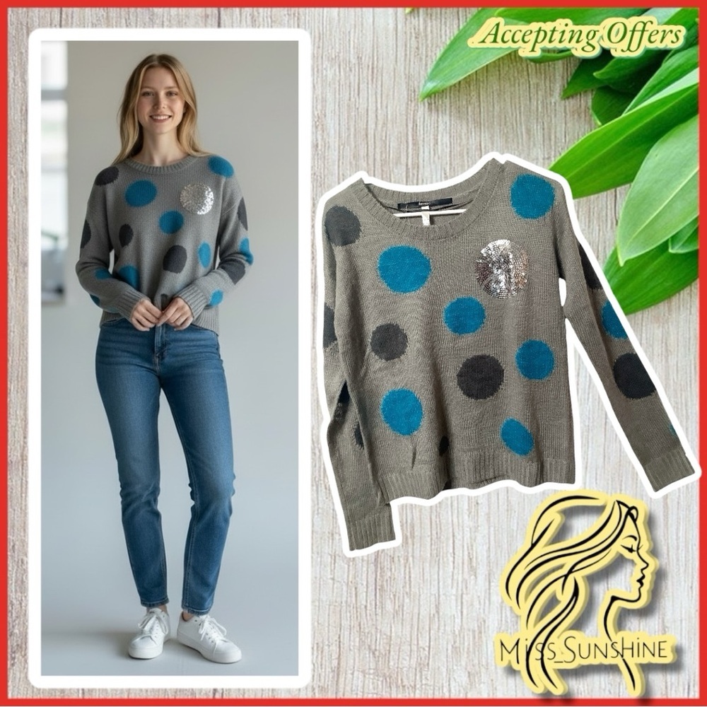 Kensie NWT - Sz M - lightweight knit hole sweater - dots and sequins